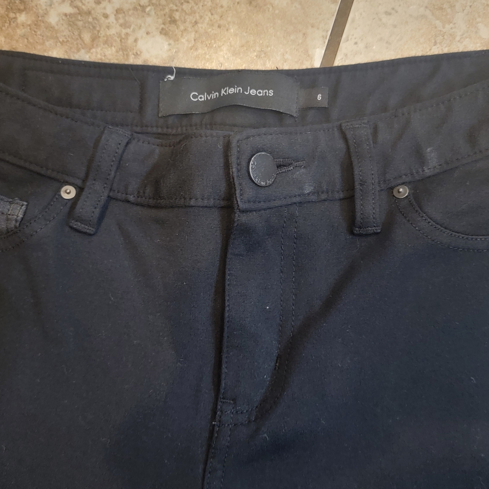 Calvin Klien SZ 6 Black Women's Pants. Sweater For Sale Seperately. - Picture 4 of 5